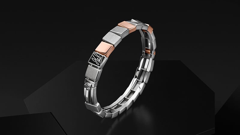 Platinum cube fusion bracelet. Picture credit: PGI 